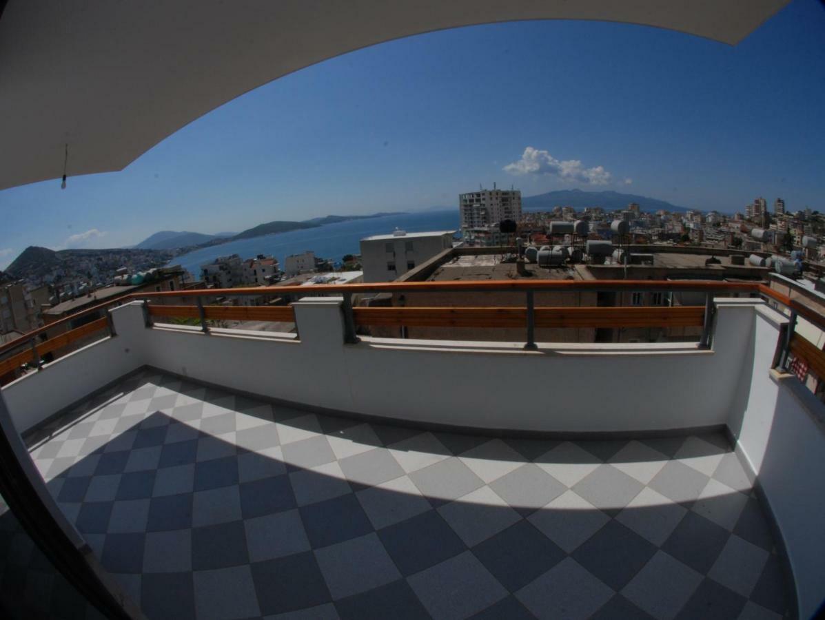 Wallaby Hostel Saranda Dış mekan fotoğraf